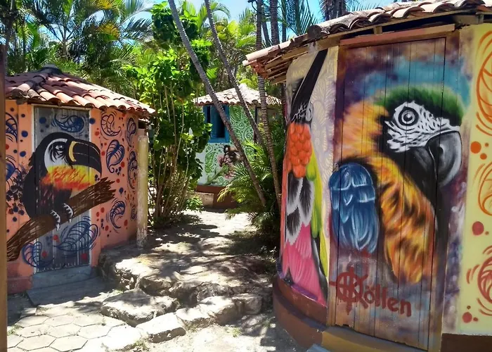 Aldeia Das Flores - Hostel E Camping